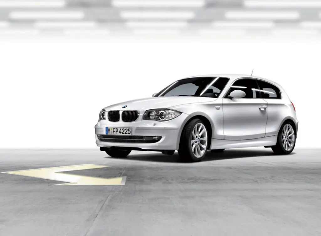 BMW 1-Series (E81) 1 поколение, рестайлинг, хэтчбек 3 дв. (05.2007 - 08.2012)